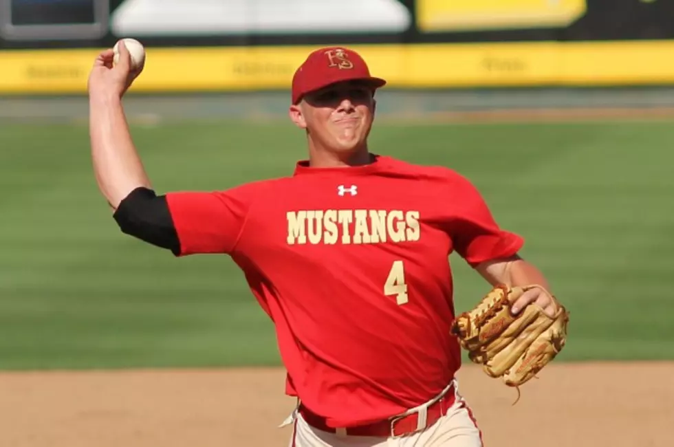 Dylan Moore Pitches Hughes Springs Past Bangs + Into Class 2A State Championship Game