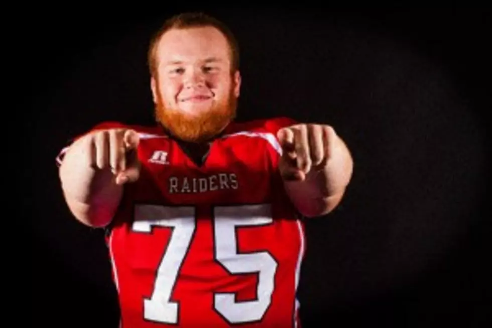 Tyler Lee offensive tackle Justin Willoughby. (Christopher R. Vinn, ETSN.fm)