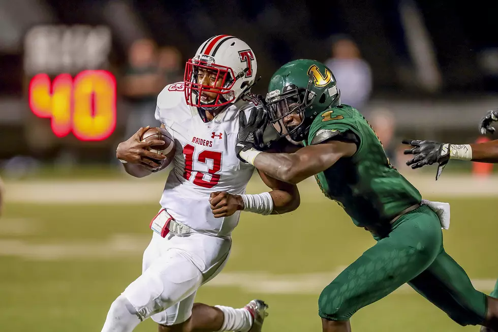 A’Darius Carter + Longview Pull Away From Tyler Lee, 54-26