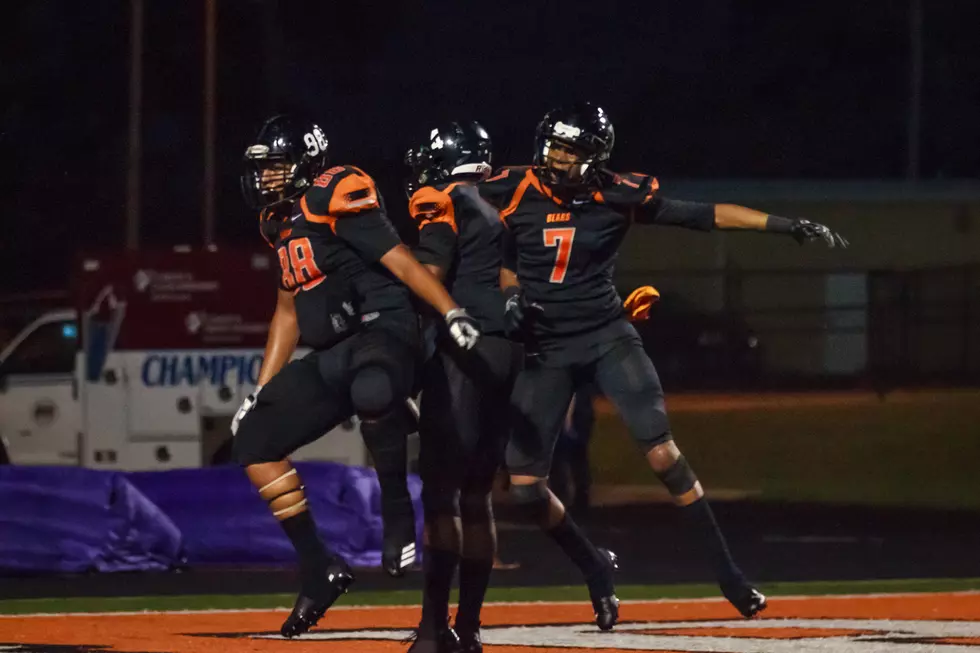 Eligia Carter + Gladewater Rout Center, Improve to 3-0